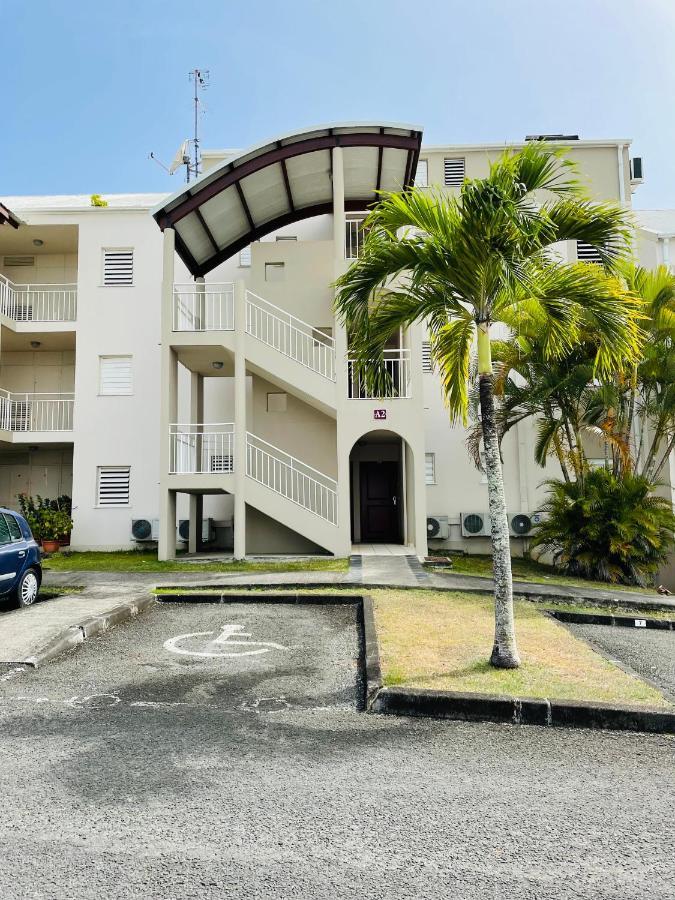 Appartement Vue Mer, Piscine, Dans Quartier Prise De Gosier Le Gosier  Bagian luar foto